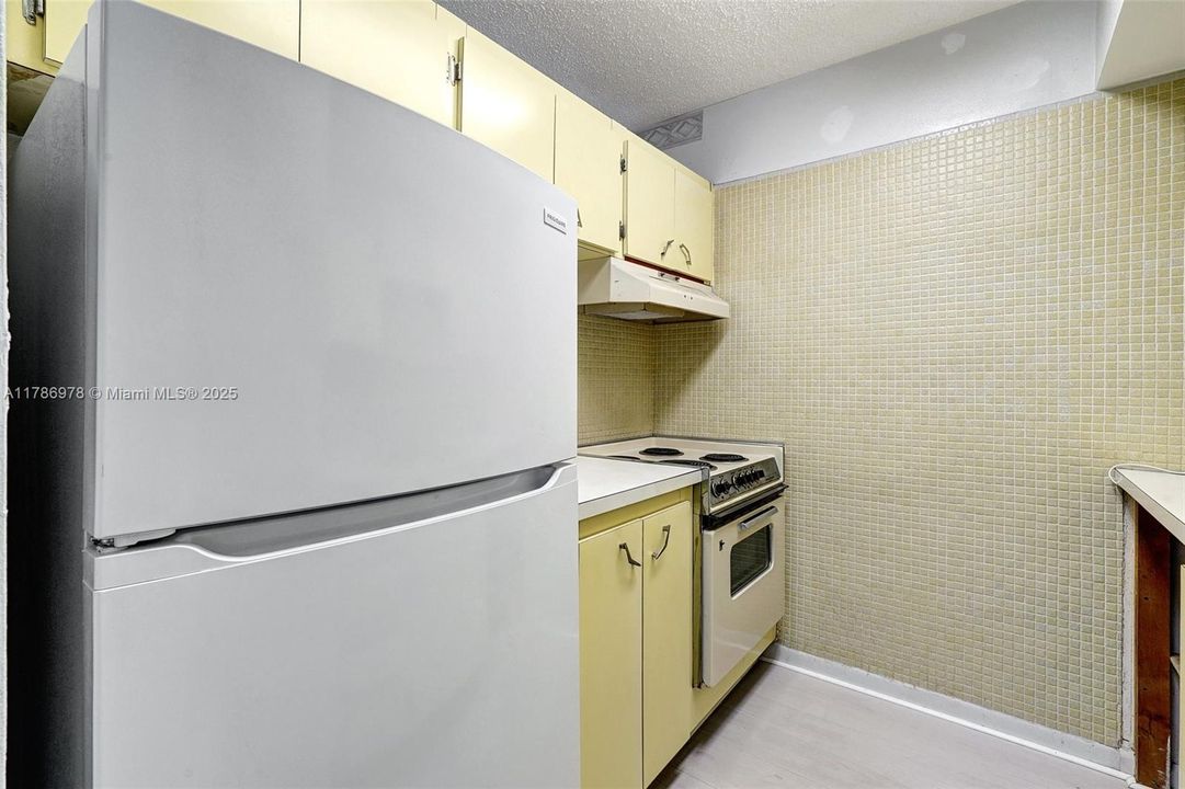 Recently Sold: $62,000 (1 beds, 1 baths, 620 Square Feet)