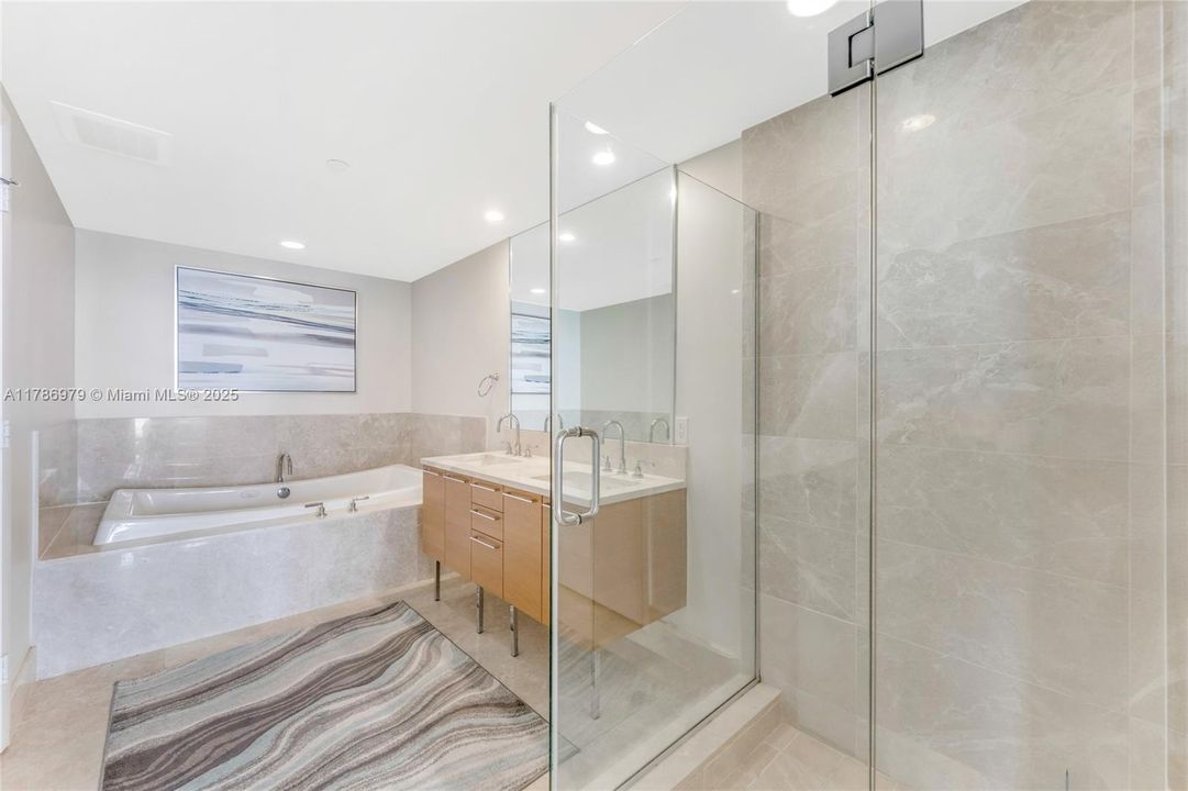 For Sale: $3,190,000 (4 beds, 4 baths, 2394 Square Feet)