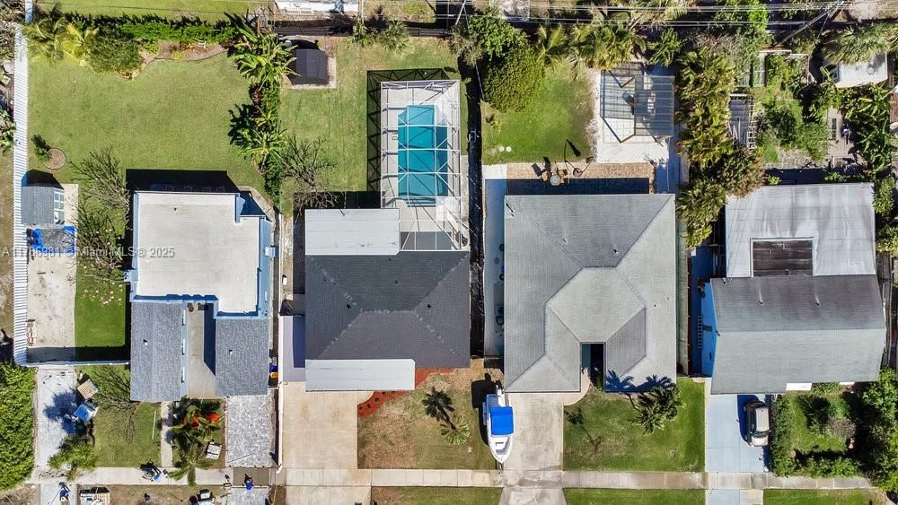 Recently Rented: $3,700 (3 beds, 2 baths, 1322 Square Feet)