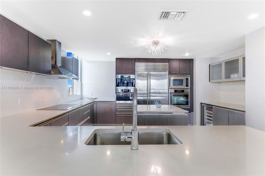 For Rent: $16,850 (4 beds, 4 baths, 2394 Square Feet)