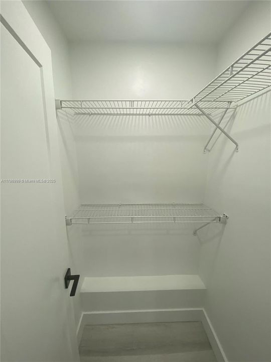 最近租的: $2,300 (1 贝兹, 1 浴室, 507 平方英尺)