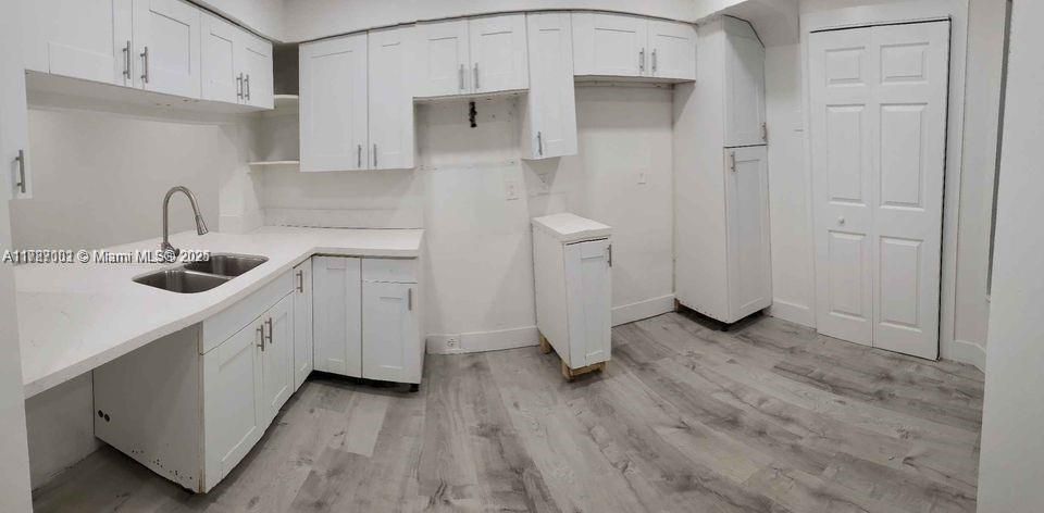 Vendido Recientemente: $260,000 (2 camas, 2 baños, 1110 Pies cuadrados)