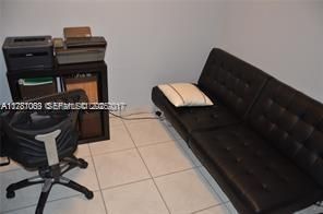 For Sale: $138,000 (1 beds, 1 baths, 947 Square Feet)