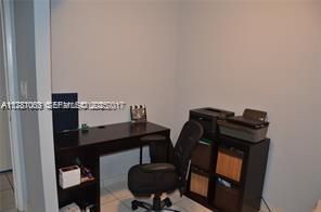 For Sale: $138,000 (1 beds, 1 baths, 947 Square Feet)