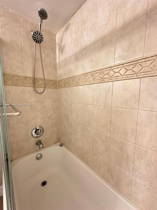 En Venta: $230,000 (1 camas, 1 baños, 820 Pies cuadrados)