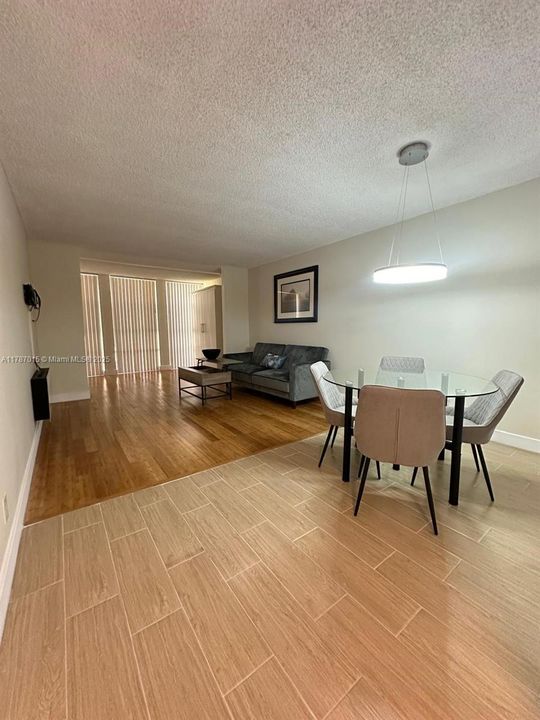 En Venta: $230,000 (1 camas, 1 baños, 820 Pies cuadrados)