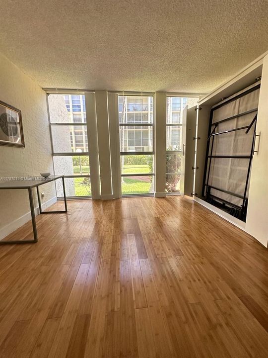 En Venta: $230,000 (1 camas, 1 baños, 820 Pies cuadrados)