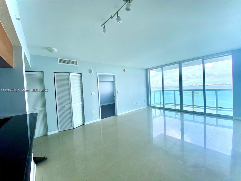 En Venta: $780,000 (2 camas, 2 baños, 1142 Pies cuadrados)