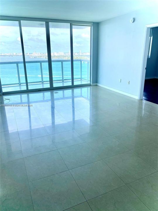 En Venta: $780,000 (2 camas, 2 baños, 1142 Pies cuadrados)