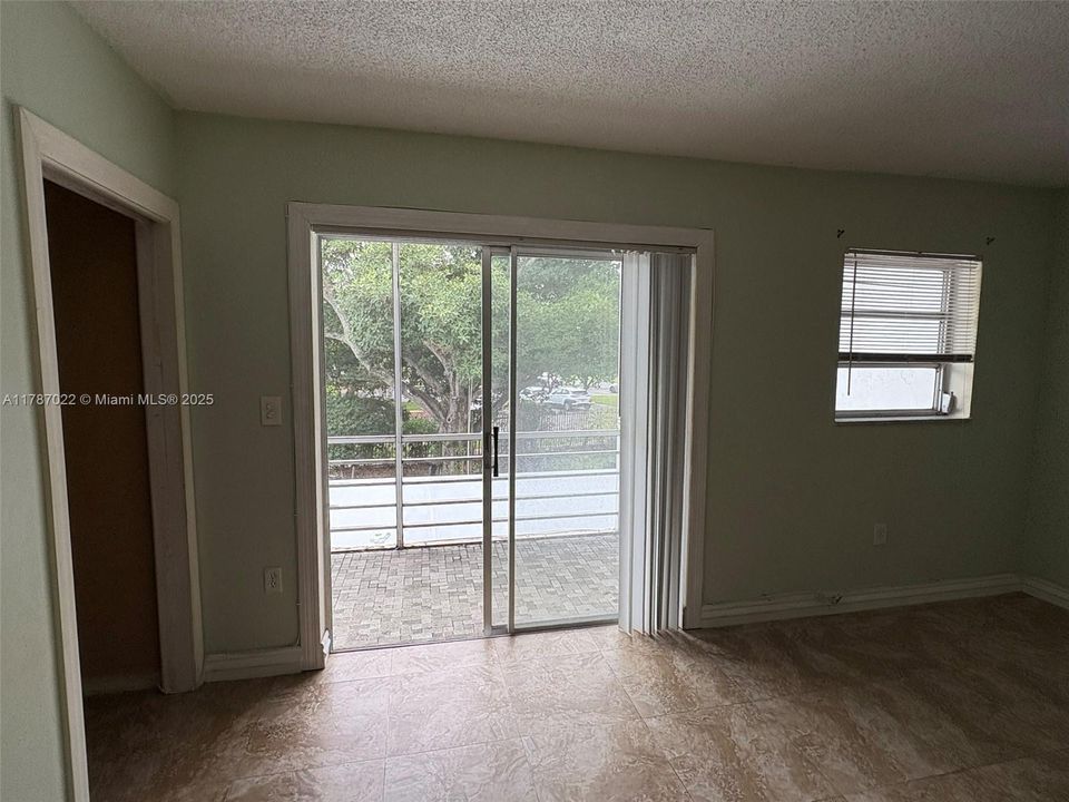 En Venta: $89,900 (1 camas, 1 baños, 692 Pies cuadrados)