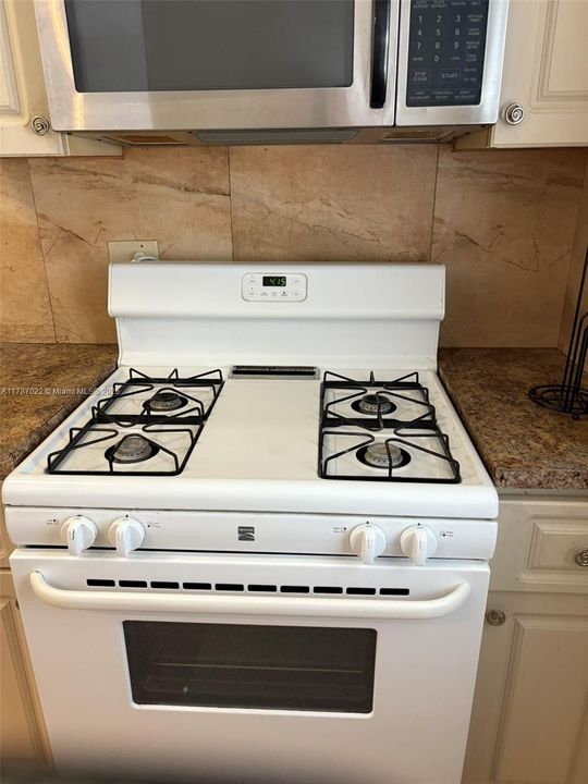 En Venta: $89,900 (1 camas, 1 baños, 692 Pies cuadrados)