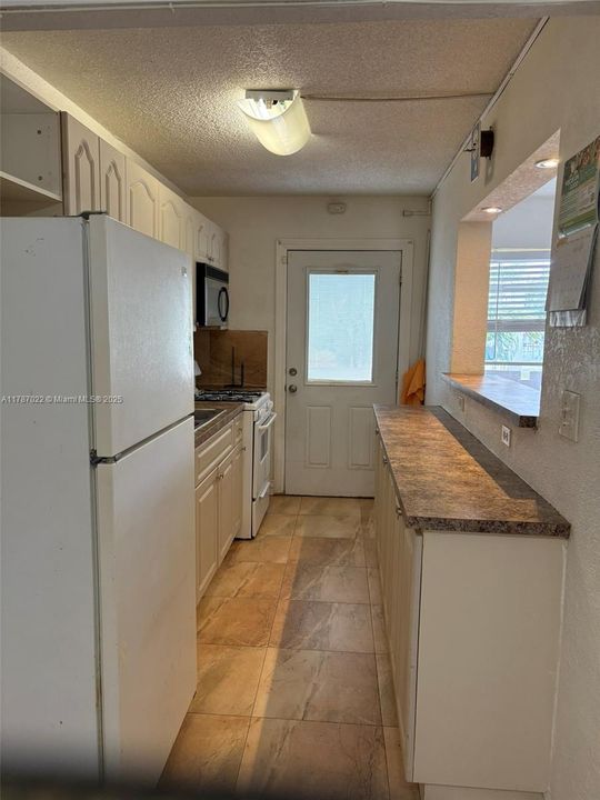 En Venta: $89,900 (1 camas, 1 baños, 692 Pies cuadrados)