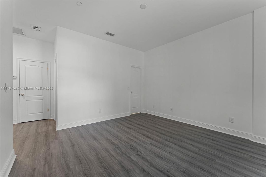 Vendido Recientemente: $480,000 (4 camas, 3 baños, 0 Pies cuadrados)