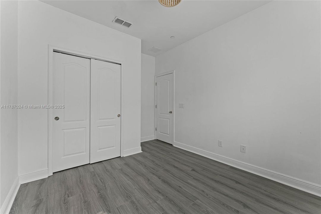 Vendido Recientemente: $480,000 (4 camas, 3 baños, 0 Pies cuadrados)