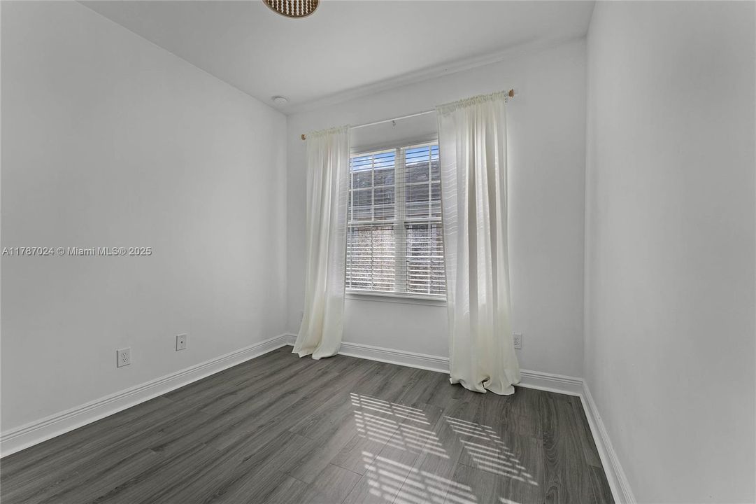 Vendido Recientemente: $480,000 (4 camas, 3 baños, 0 Pies cuadrados)