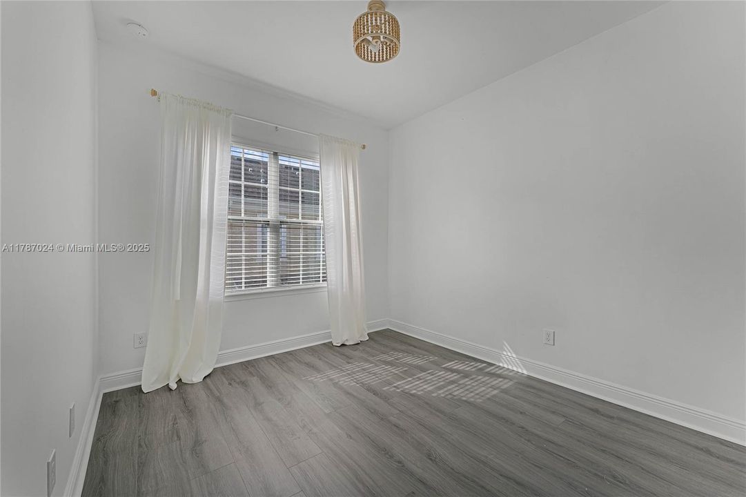 Vendido Recientemente: $480,000 (4 camas, 3 baños, 0 Pies cuadrados)