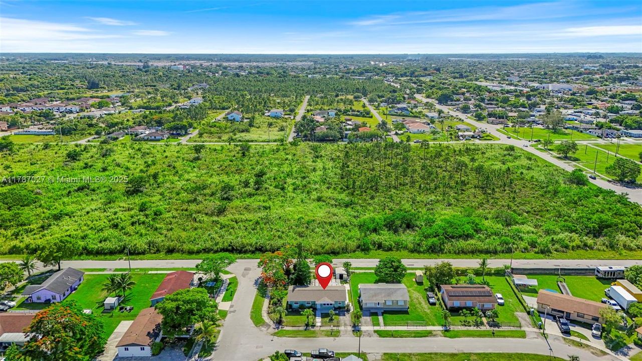 Recently Sold: $430,000 (4 beds, 2 baths, 1536 Square Feet)