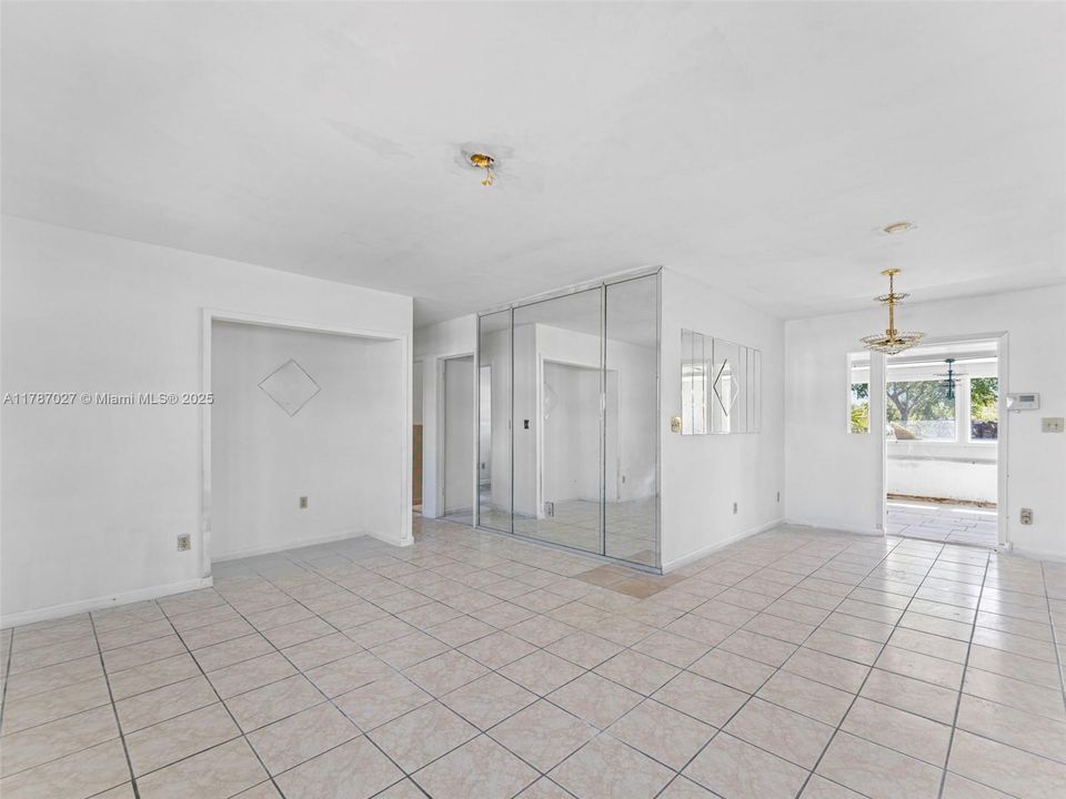 Recently Sold: $430,000 (4 beds, 2 baths, 1536 Square Feet)