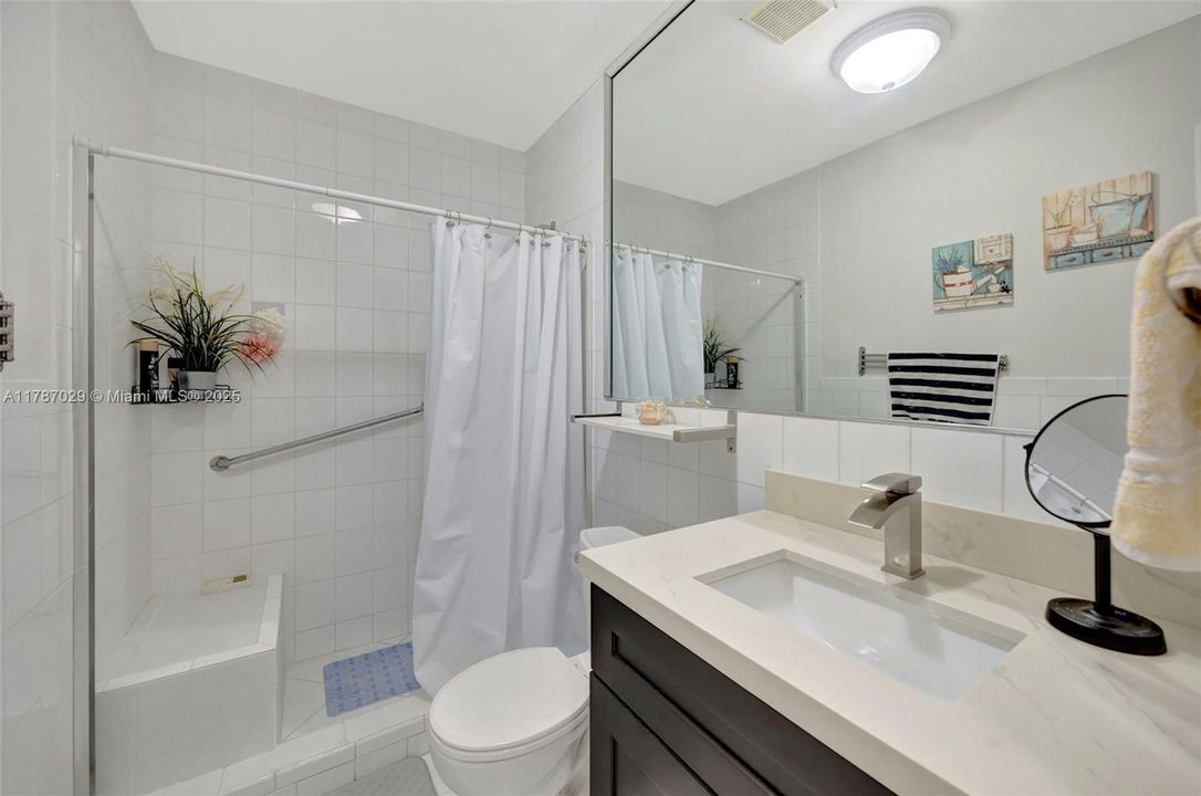 Vendido Recientemente: $700,000 (4 camas, 2 baños, 1974 Pies cuadrados)