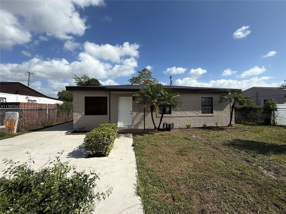 Recently Sold: $474,900 (3 beds, 2 baths, 936 Square Feet)