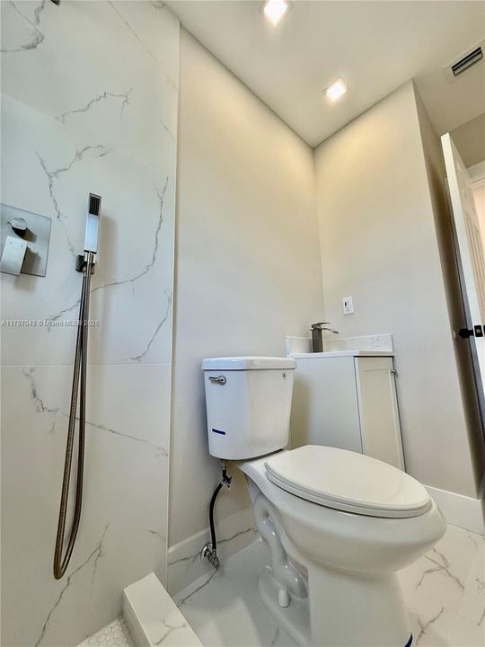 Recently Sold: $474,900 (3 beds, 2 baths, 936 Square Feet)