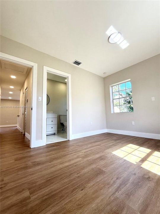 Recently Sold: $474,900 (3 beds, 2 baths, 936 Square Feet)