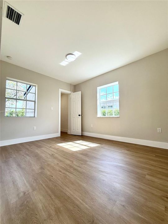 Recently Sold: $474,900 (3 beds, 2 baths, 936 Square Feet)