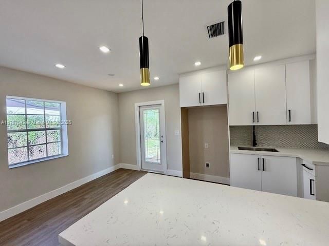 Recently Sold: $474,900 (3 beds, 2 baths, 936 Square Feet)