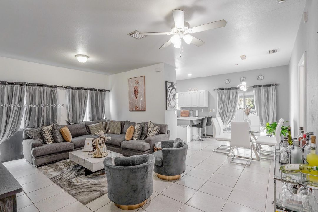 Recently Sold: $525,000 (4 beds, 2 baths, 1580 Square Feet)