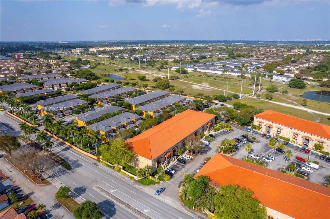 Recently Sold: $350,000 (3 beds, 2 baths, 1220 Square Feet)