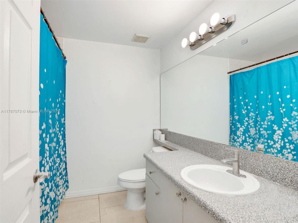 Недавно арендовано: $1,800 (1 спален, 1 ванн, 765 Квадратных фут)