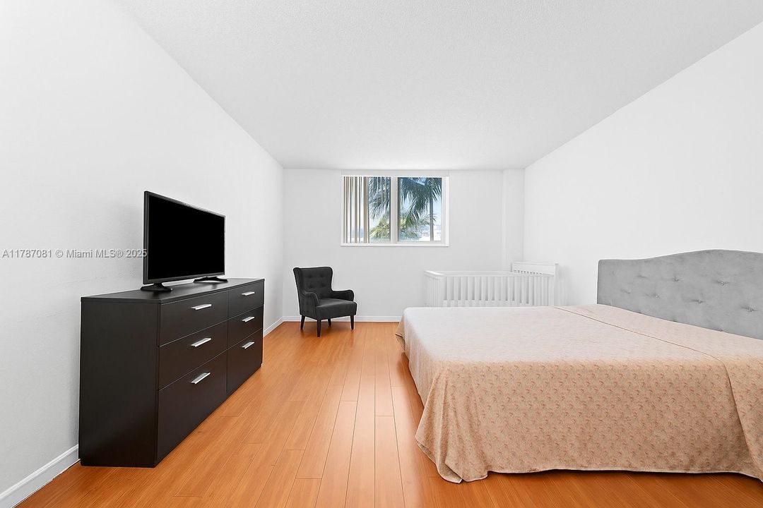 Recently Sold: $399,000 (2 beds, 2 baths, 1492 Square Feet)