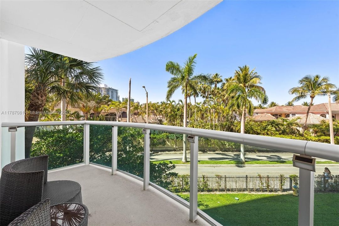 Recently Sold: $399,000 (2 beds, 2 baths, 1492 Square Feet)