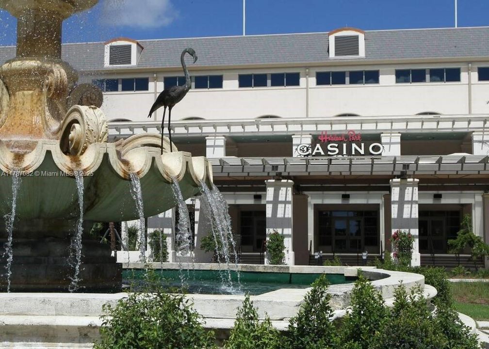 Recently Rented: $3,250 (3 beds, 2 baths, 1692 Square Feet)