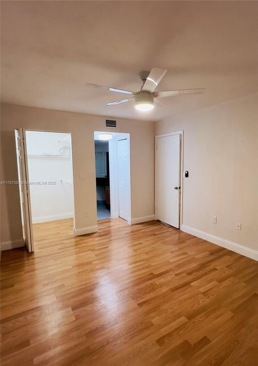 Recently Rented: $1,754 (1 beds, 1 baths, 804 Square Feet)