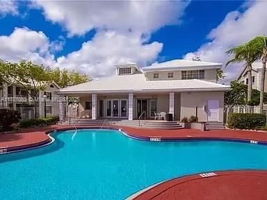 Recently Rented: $1,754 (1 beds, 1 baths, 804 Square Feet)