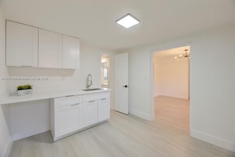 最近售出: $699,000 (4 贝兹, 3 浴室, 1844 平方英尺)