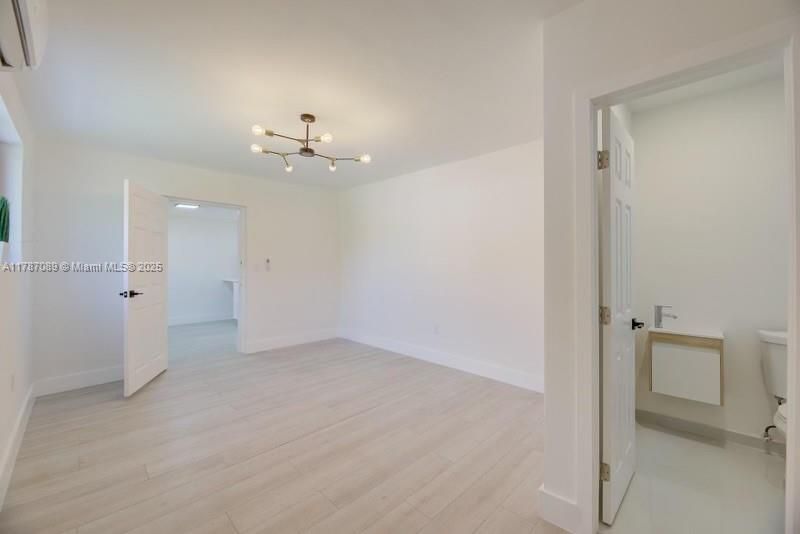 最近售出: $699,000 (4 贝兹, 3 浴室, 1844 平方英尺)