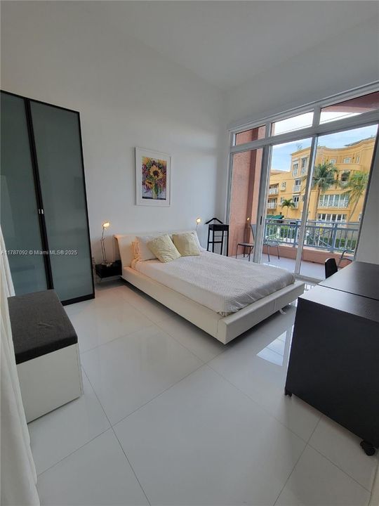 待售: $1,187,000 (2 贝兹, 2 浴室, 1410 平方英尺)