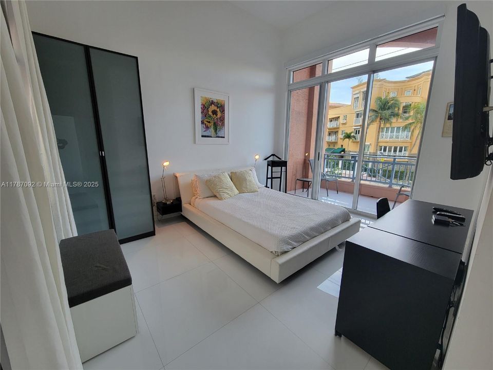 待售: $1,187,000 (2 贝兹, 2 浴室, 1410 平方英尺)