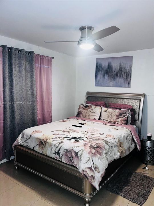 En Venta: $330,000 (2 camas, 2 baños, 952 Pies cuadrados)