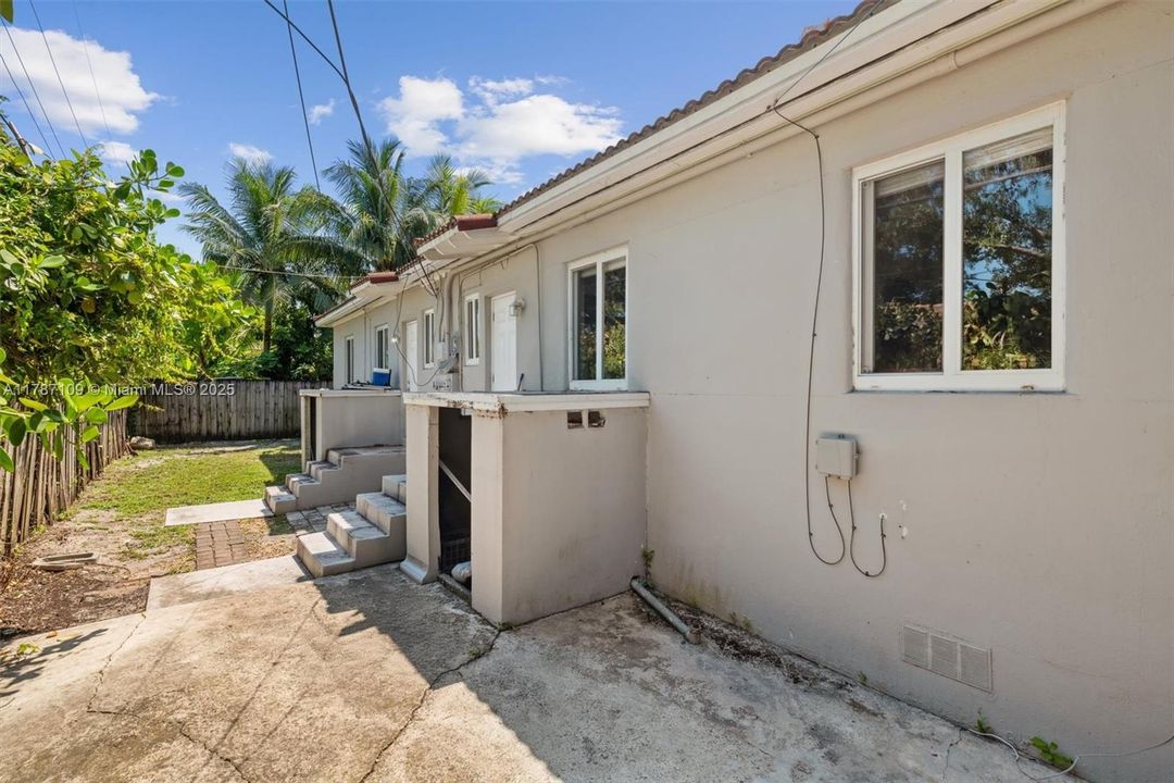 На продажу: $875,000 (0 спален, 0 ванн, 1690 Квадратных фут)