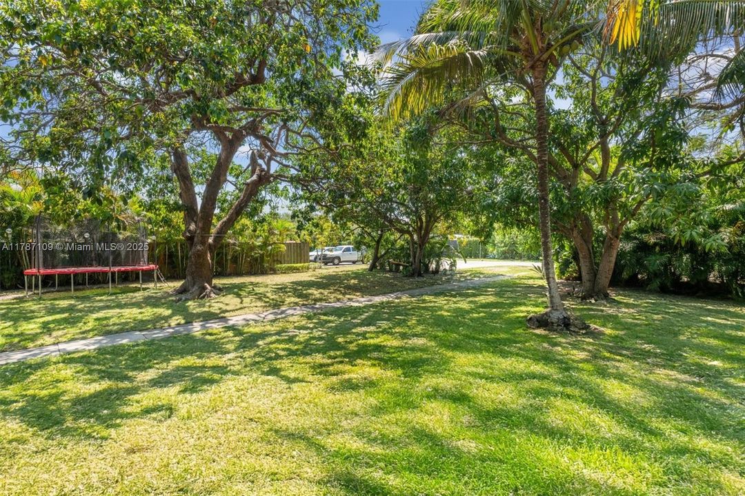 На продажу: $875,000 (0 спален, 0 ванн, 1690 Квадратных фут)