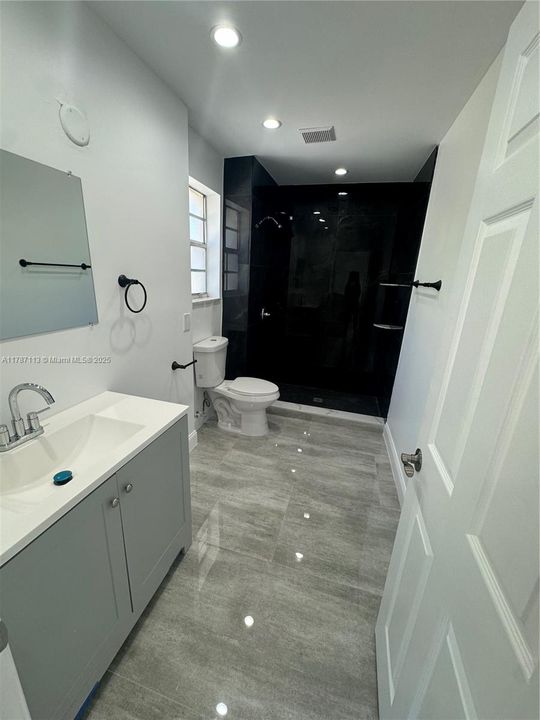 Recientemente alquilado: $3,900 (4 camas, 2 baños, 1699 Pies cuadrados)