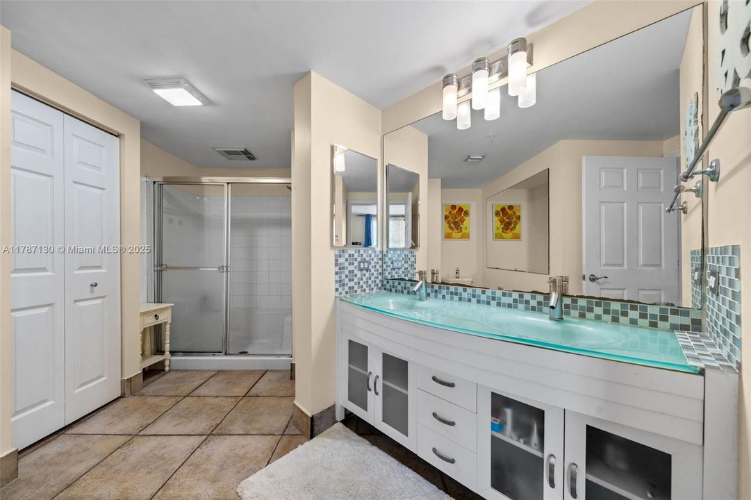 Recently Rented: $3,100 (2 beds, 2 baths, 1024 Square Feet)