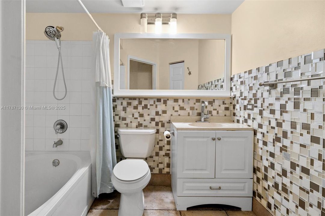 Recently Rented: $3,100 (2 beds, 2 baths, 1024 Square Feet)