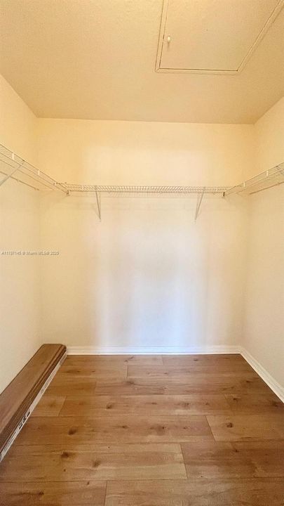 最近租的: $1,850 (1 贝兹, 1 浴室, 760 平方英尺)