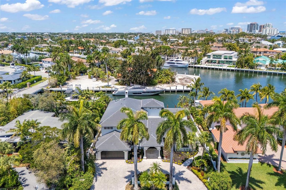 На продажу: $9,750,000 (5 спален, 4 ванн, 5299 Квадратных фут)