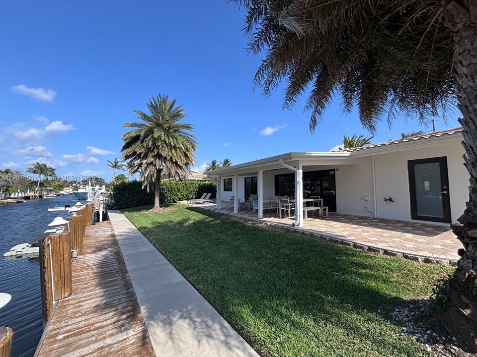 На продажу: $1,395,000 (3 спален, 2 ванн, 1488 Квадратных фут)