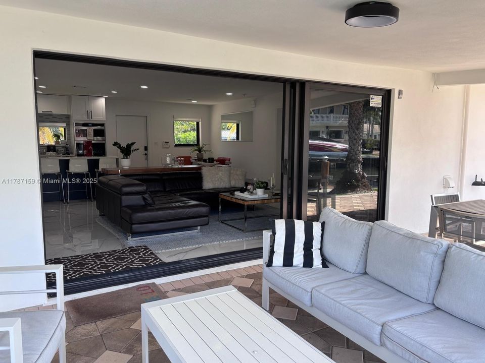 На продажу: $1,395,000 (3 спален, 2 ванн, 1488 Квадратных фут)